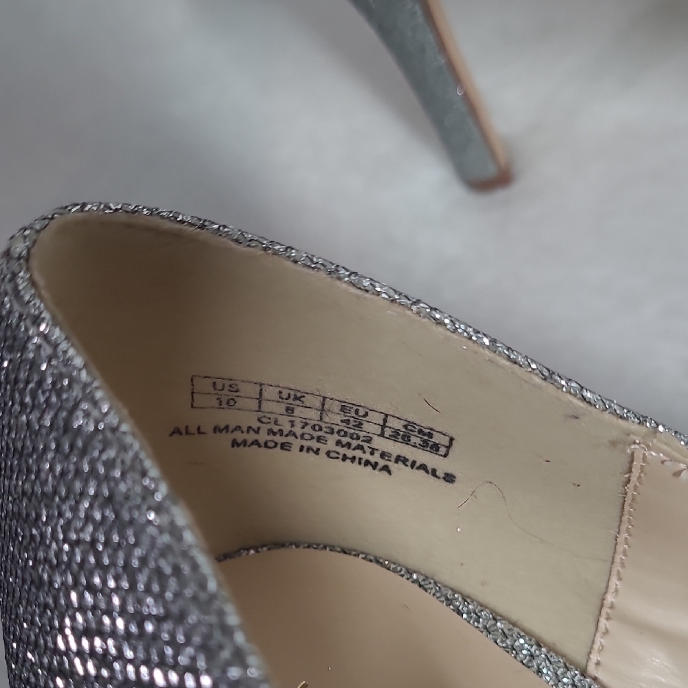 Jenn Ardor Elegant Silver Glitter Pumps - Picture 6 of 10